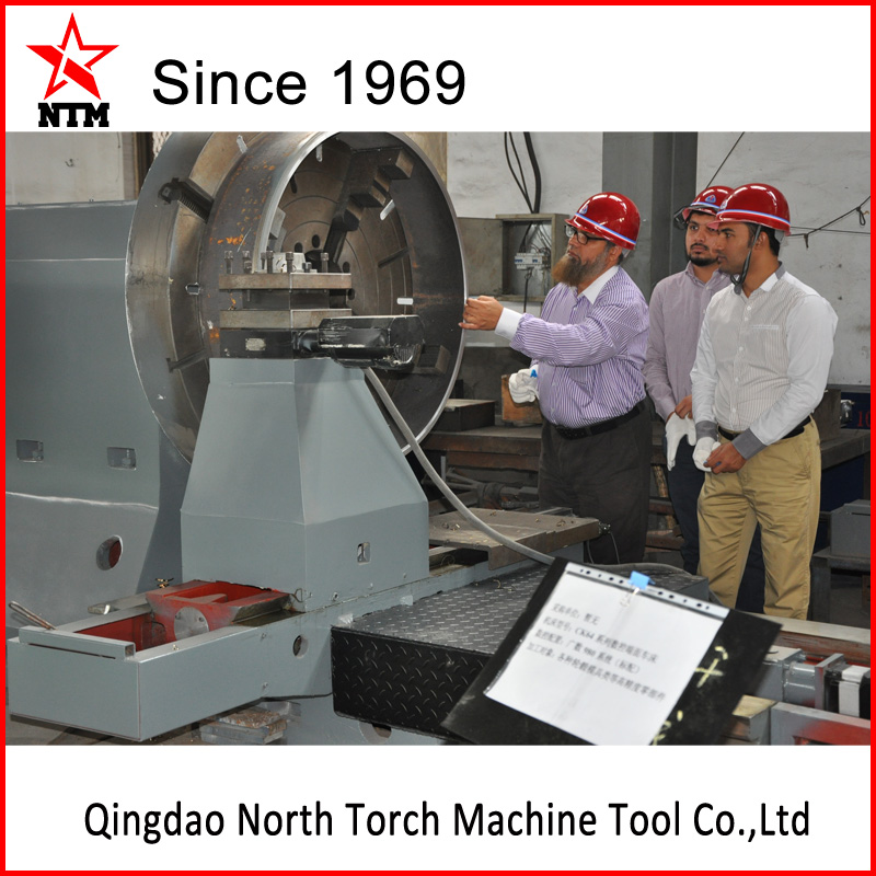 中東客戶來我司驗廠并成功定制數(shù)控端面車床CK64系列用于加工輪胎模具